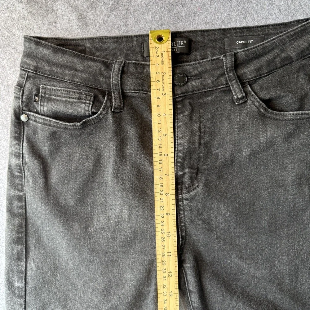 Judy Blue Capri Fit Jeans 9/29 Faded Black Stretch Denim‎